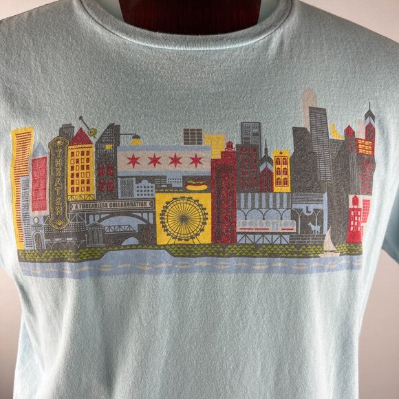 ABSOLUT Chicago Cityscape Limited Edition XL T-Shirt - Picture 2 of 5